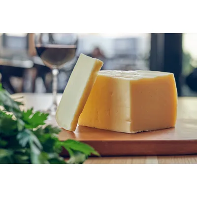 Kačkavalj 45% 750 g