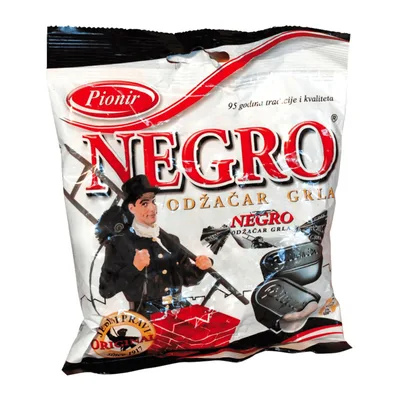 Bombone Negro Pionir 800 g