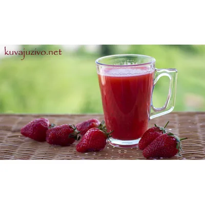 Sok Jagoda Sa Semenom Bosiljka Joiner 290 ml